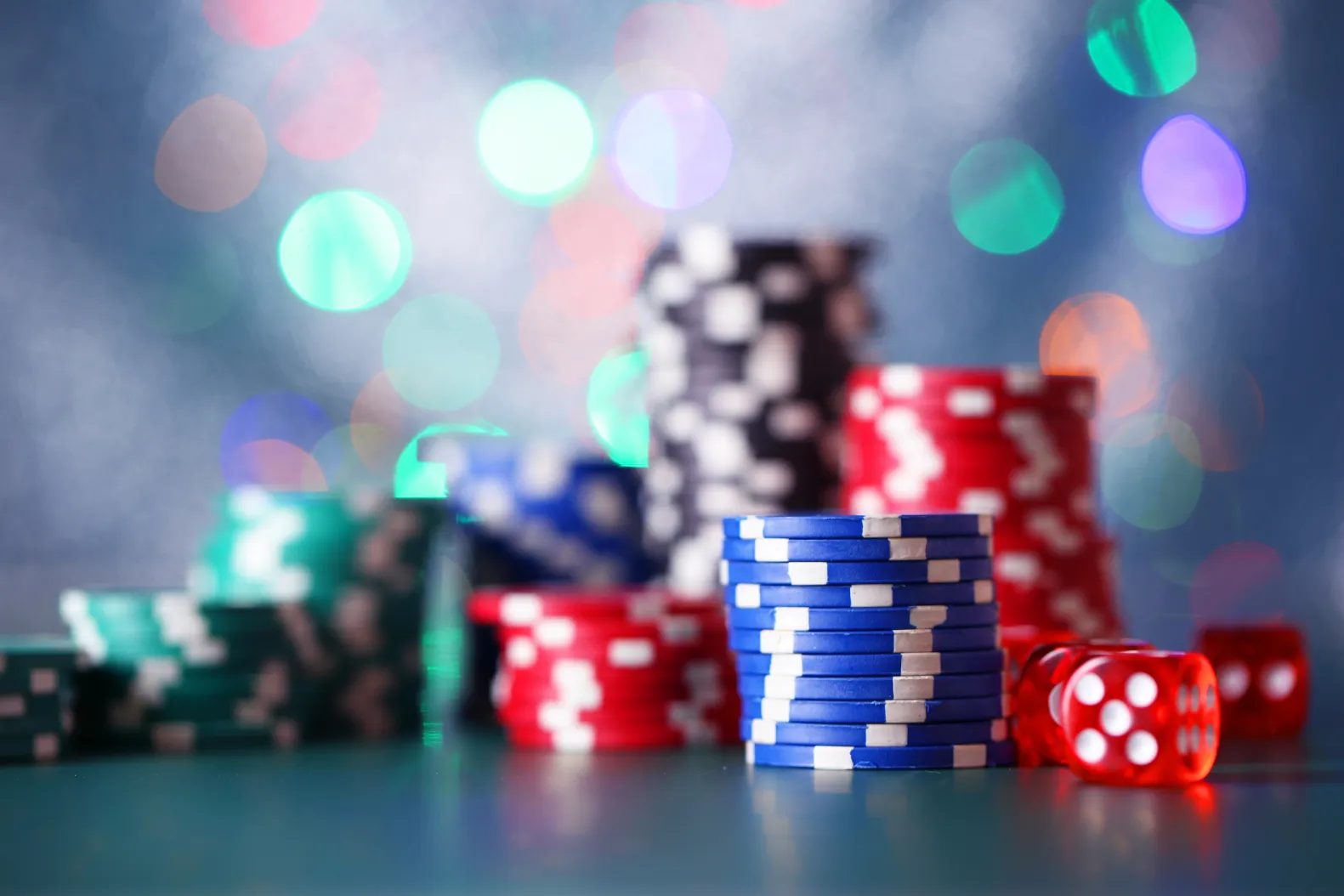 How to Pick the Right Poker Chip Set for Your Game Night