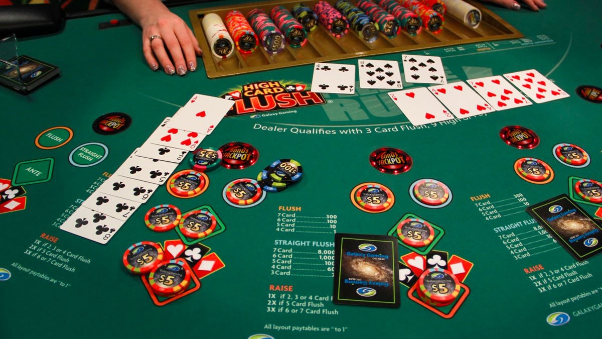 How to Pick the Right Poker Chip Set for Your Game Night?